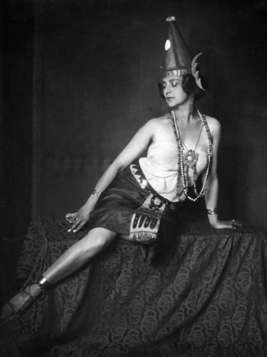 Nini & Carry Hess -,Leontine Sagan - Director, Actress, - as 'Guelnare' in the play 'Der Traum ein Leben' by Franz Grillparzer, 1925